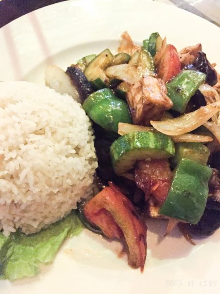 Vietnamese Vegetarian Food: Stir fried veggies with rice